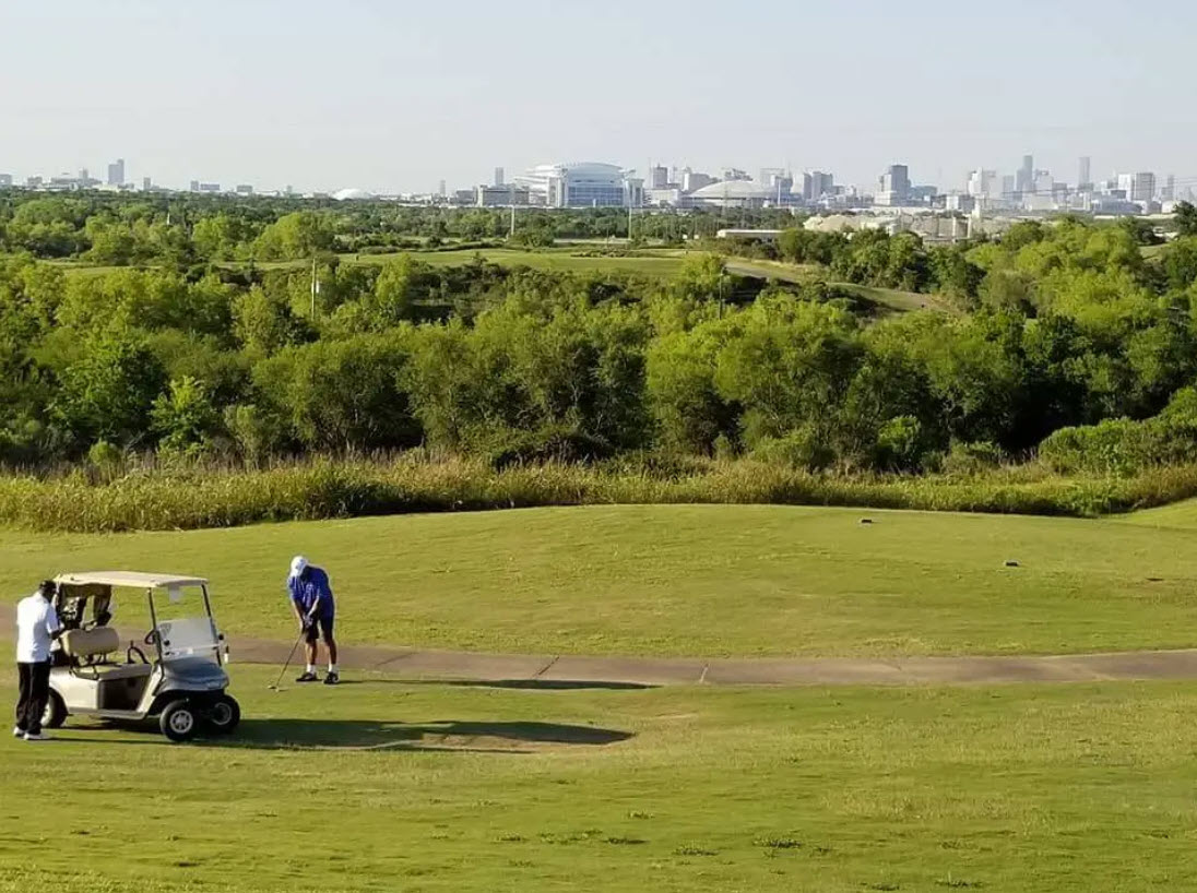 Golfer at Wildcat Golf Club